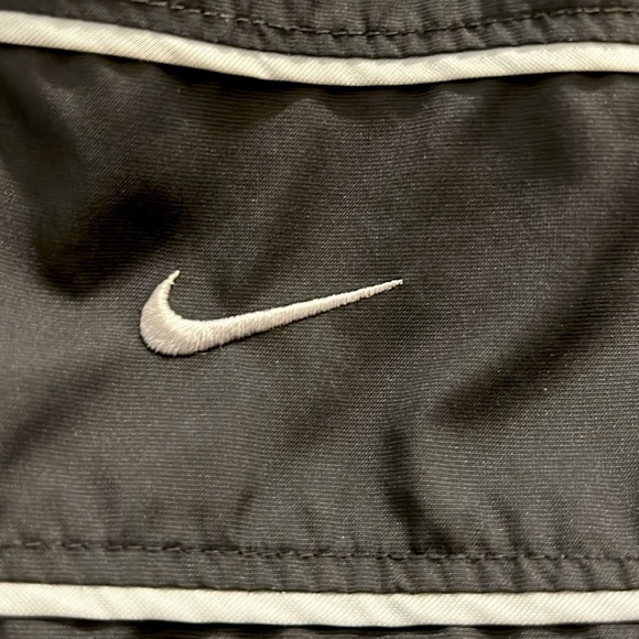 Nike Men’s Windbreaker Size XL Swoosh Front & Back Budweiser‎ Select Logo on Arm - Picture 4 of 10